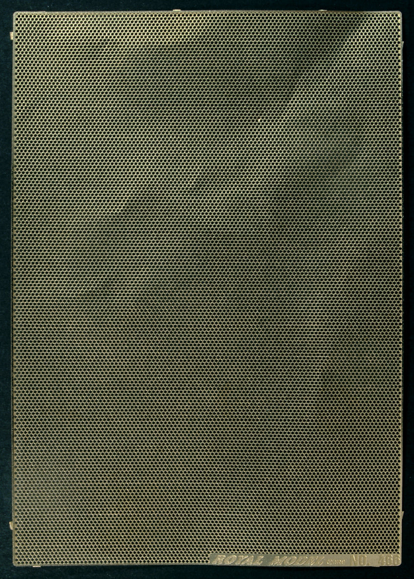 Medium Drilled Mesh colle 21