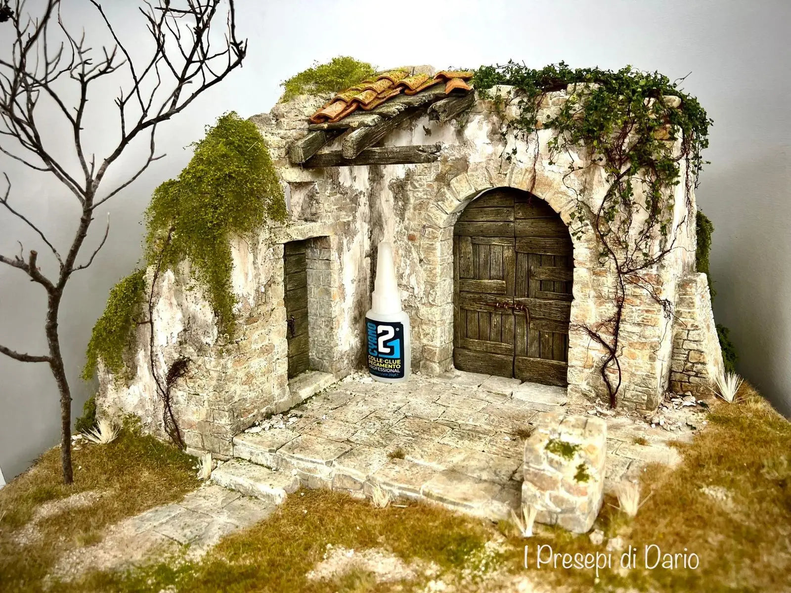 LINEA LEONARDO By Super Glue Colle21