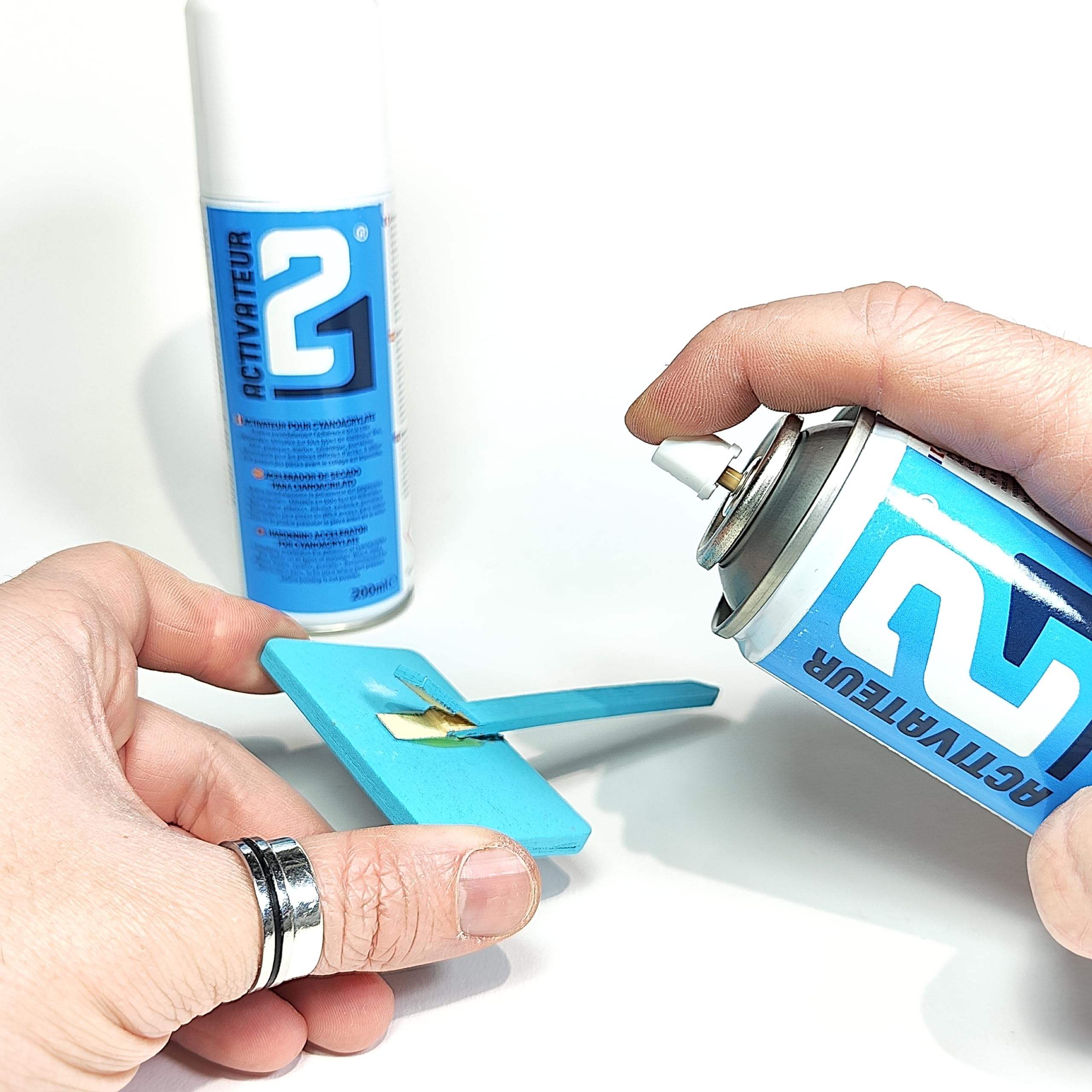 Activator21 Spray - 200ml - To speed up the glueing of Colle21, Cyanoacrylato Super Glue.