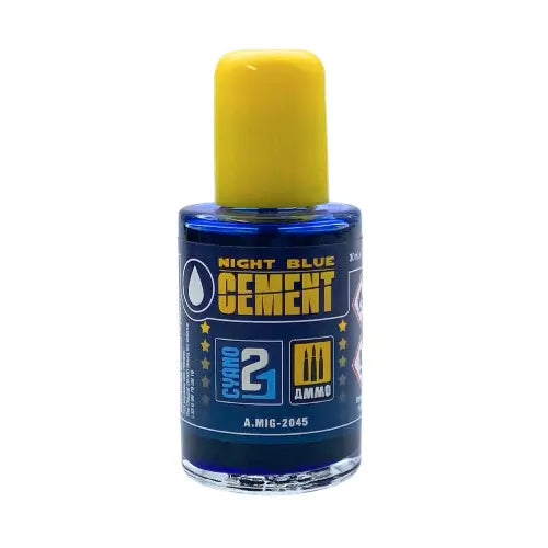Extra Thin Cement Night Blue 30 ml by Colle21/AmmoMig - cement glue ideal for modelism, modeling glue.
